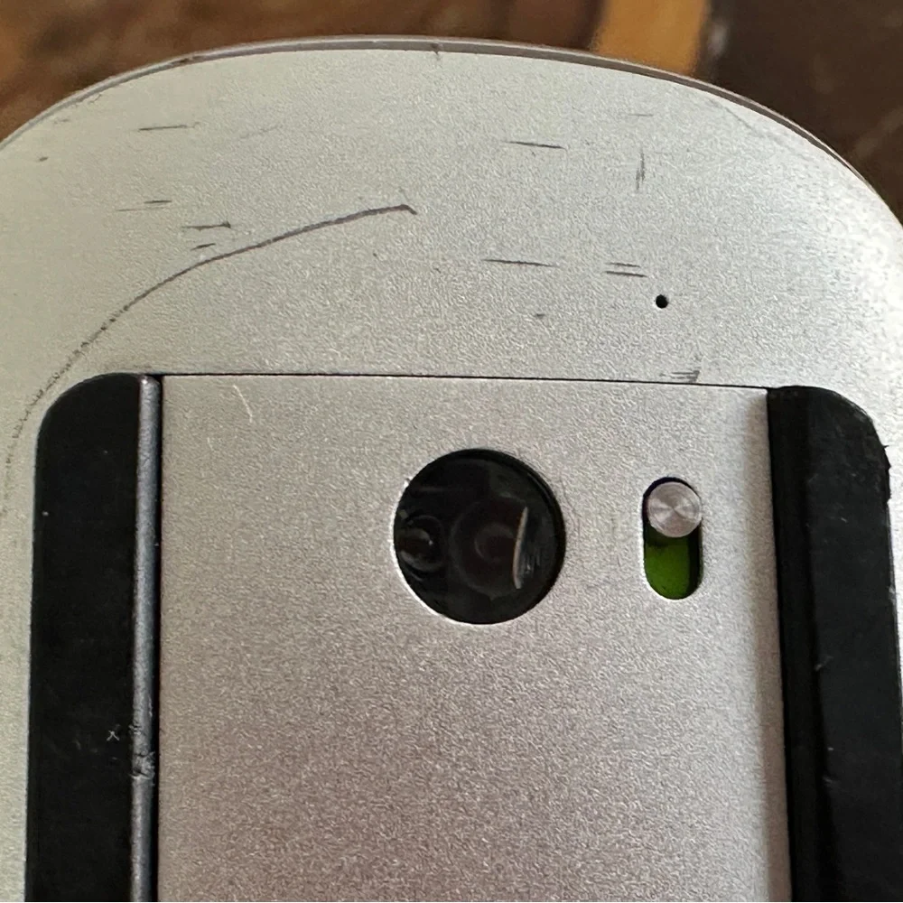 Apple Wireless Bluetooth Magic Mouse Model A1296 3Vdc